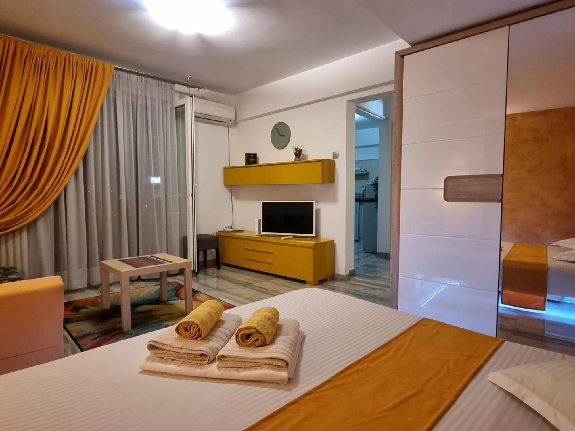 Golden Studio- Panoramic View With Terrace * Bukarest