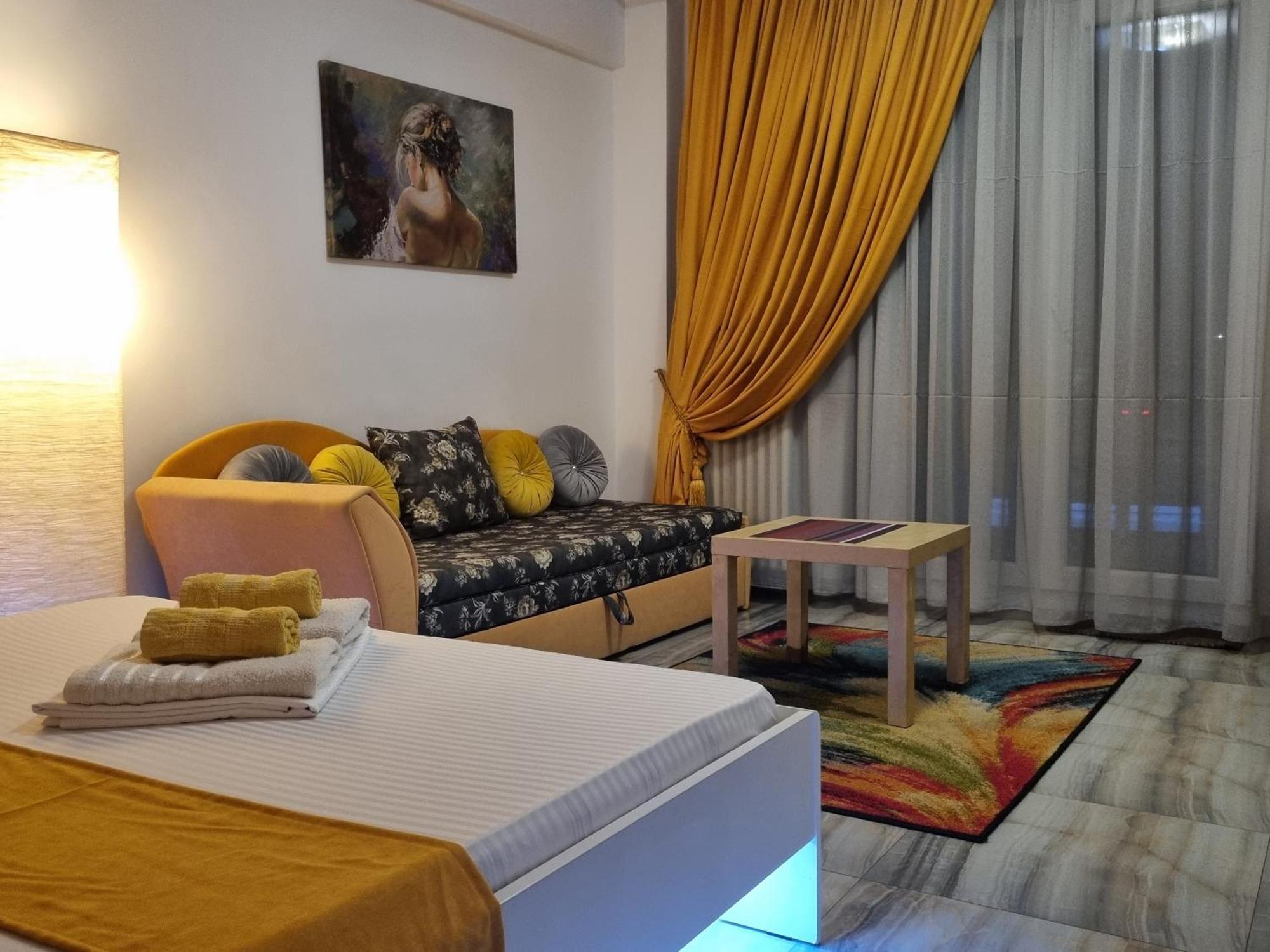 Golden Studio- Panoramic View With Terrace Apartment Bucharest